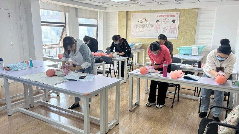 小标题：月子中心服务内容解析