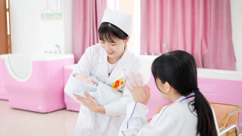 母婴店装修，如何打造温馨与实用兼具的空间？**